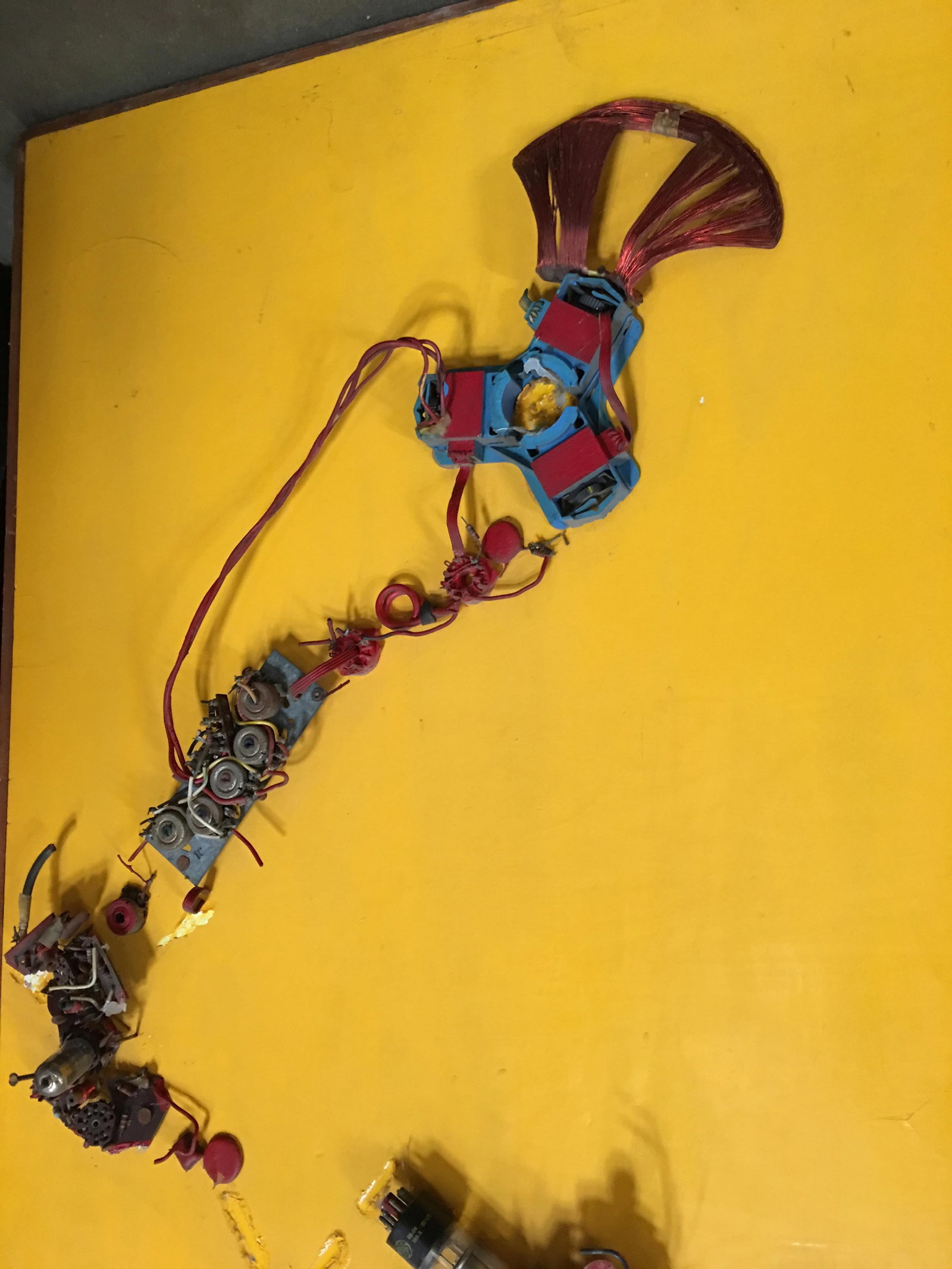 Abstract "Radio Tronics" Artography Lrg Mixed Media Sculpture by Pasqual Bettio - 2