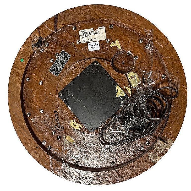 Early Mid-century "Plaza" E931-003 Wall Clock in Walnut by Seth Thomas - 2