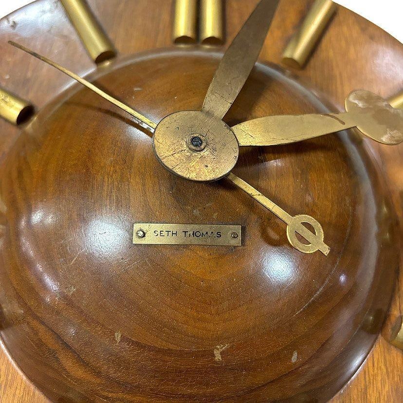 Early Mid-century "Plaza" E931-003 Wall Clock in Walnut by Seth Thomas - 3