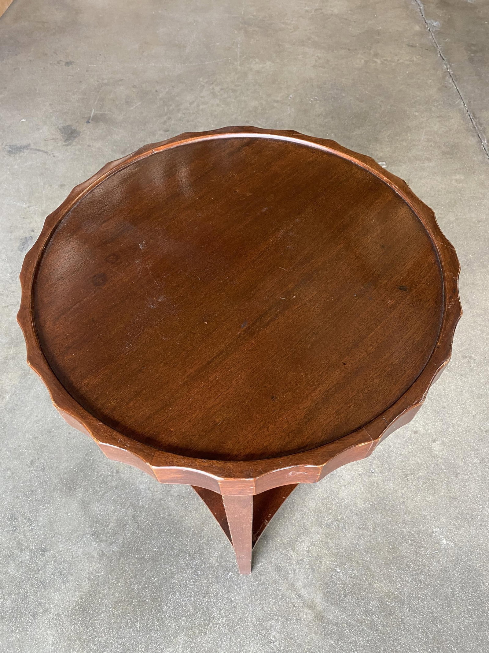 Round Art Deco Smoking Side Two-Tier Table with Bottle Cap Top - 5