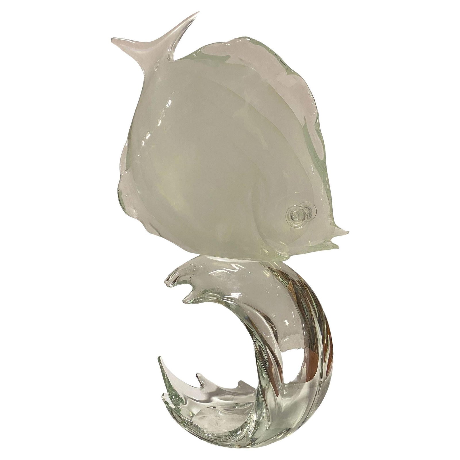 Murano Crystal Glass Angel Fish Sculture On Wave by Licio Zanetti: Title: Murano Crystal Glass Angel Fish Sculture On Wave by Licio Zanetti Description: Crafted by the well-known glass artist Licio Zanetti, this Angel Fish figurine features a clear front with layers