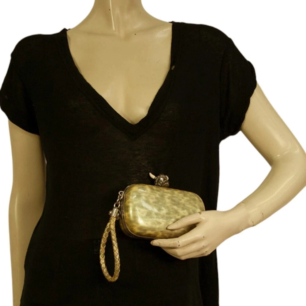 Alexander McQueen Gray Patent Leather Viking Studded Silver Skull Clasp Clutch - 13