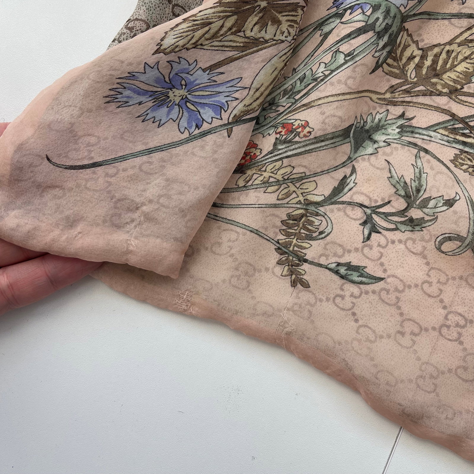 Gucci Beige Floral 100% Silk Scarf - 8