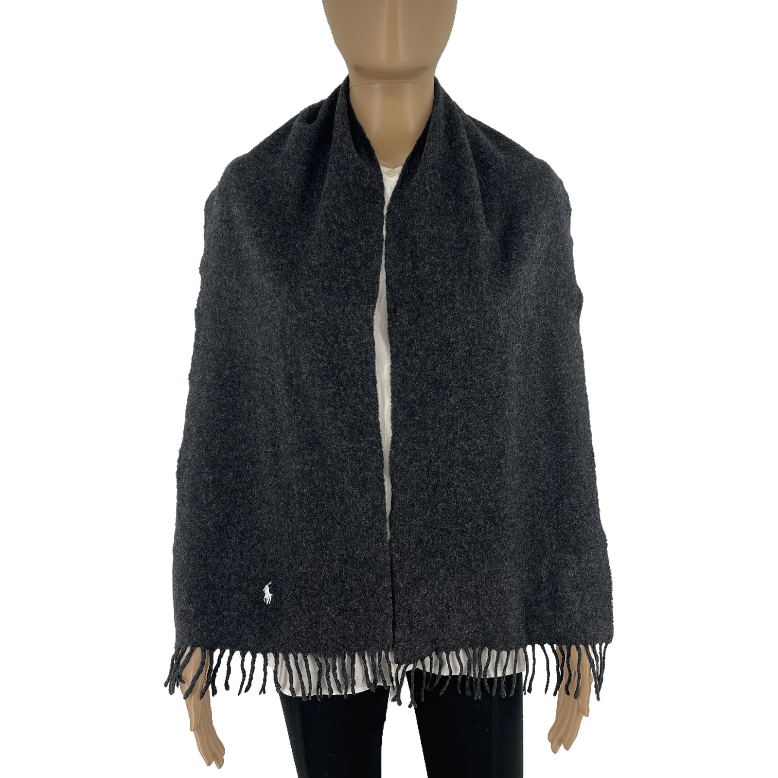 Polo Ralph Lauren Dark Grey 100% Wool Scarf: Title: Polo Ralph Lauren Dark Grey 100% Wool Scarf Brand:Ralph Lauren Date/Period: Vintage Materials:100% Wool Size:One Size Description:Polo Ralph Lauren Dark Grey 100% Wool Scarf Reserve: $80.00 Shi