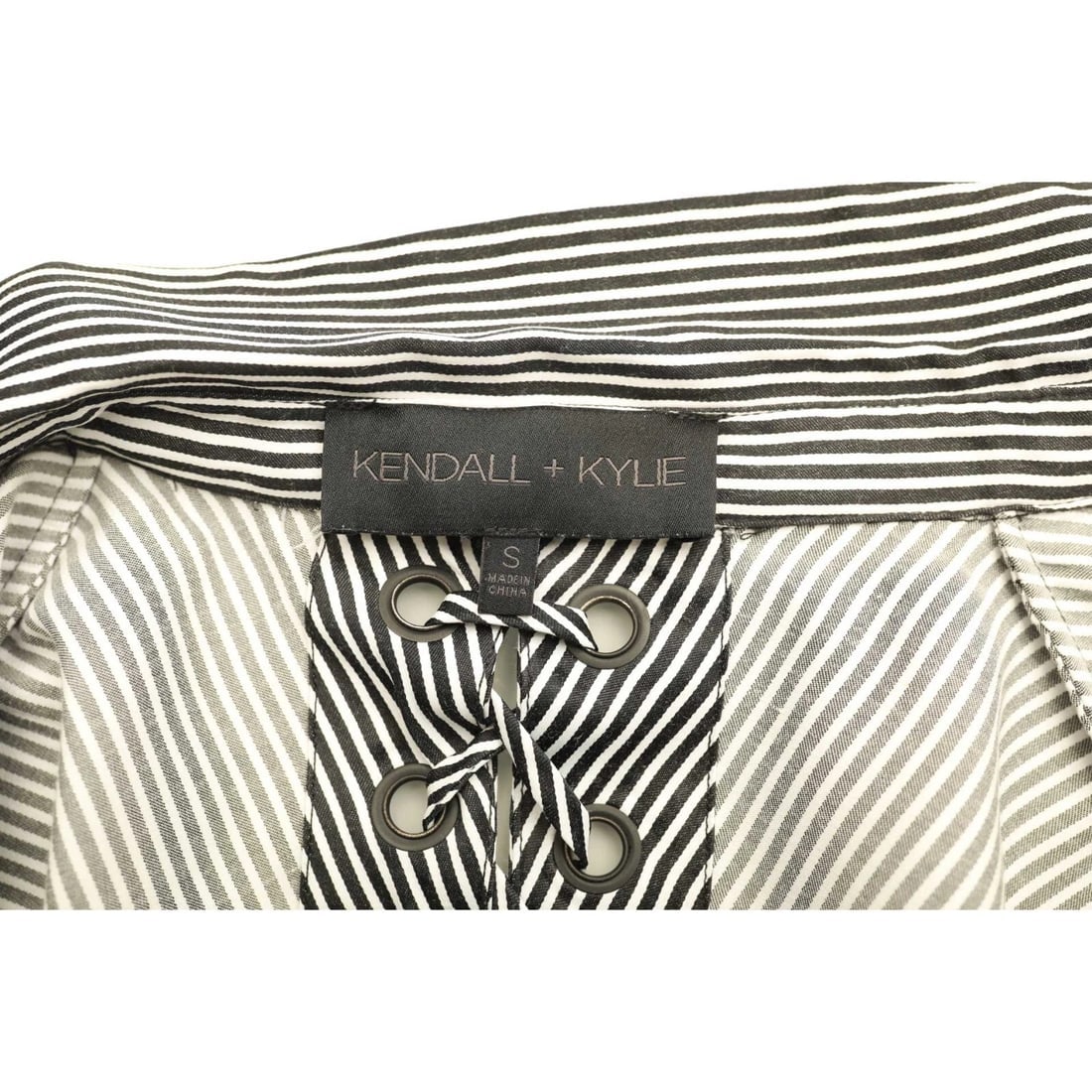 Kendall + Kylie Black & White Striped Button Down Shirt Tie Ribbon Back size S - 4