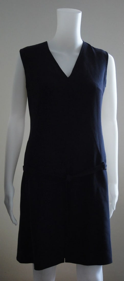 MAXMARA MADE IN ITALY LITTLE BLACK DRESS SIZE 6 WOOL LINING CLASSY - 2