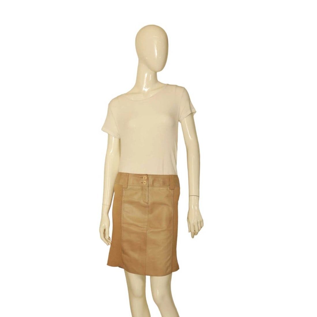 Armani Jeans Beige Leather & Cotton Knit Unlined Mini Skirt: Title:Armani Jeans Beige Leather & Cotton Knit Unlined Mini Skirt Description:Armani Jeans Beige Leather & Cotton Knit Unlined Mini Skirt This girly, fabulous skirt from Armani Jeans it is an