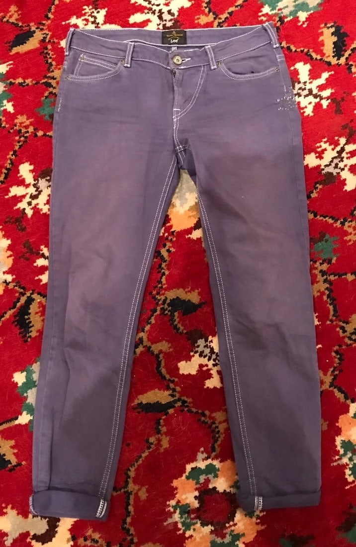 Vivienne Westwood Purple Skinny Jeans Size 28: Title: Vivienne Westwood Purple Skinny Jeans Size 28 Description: The waist measurement is 30”. The length measurement is 37”. · This is in great condition. We do not accept returns.