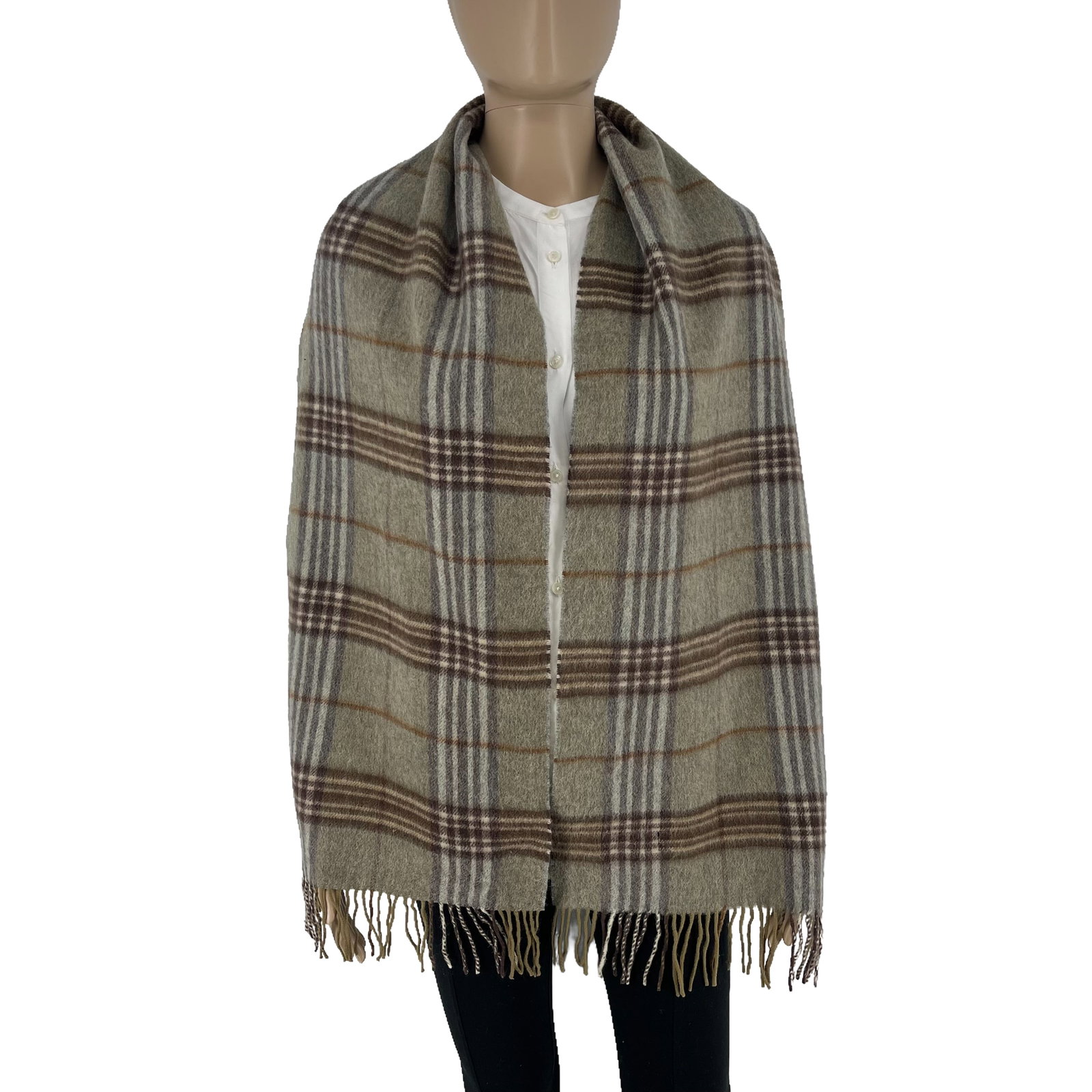 Burberry Greyish Green Plaid 50% Cashmere 50% Wool Scarf: Title: Burberry Greyish Green Plaid 50% Cashmere 50% Wool Scarf Brand:Burberry Date/Period: Vintage Materials:50% Cashmere 50% Wool Size:One Size Description:Burberry Greyish Green Plaid 50% Cashmere 