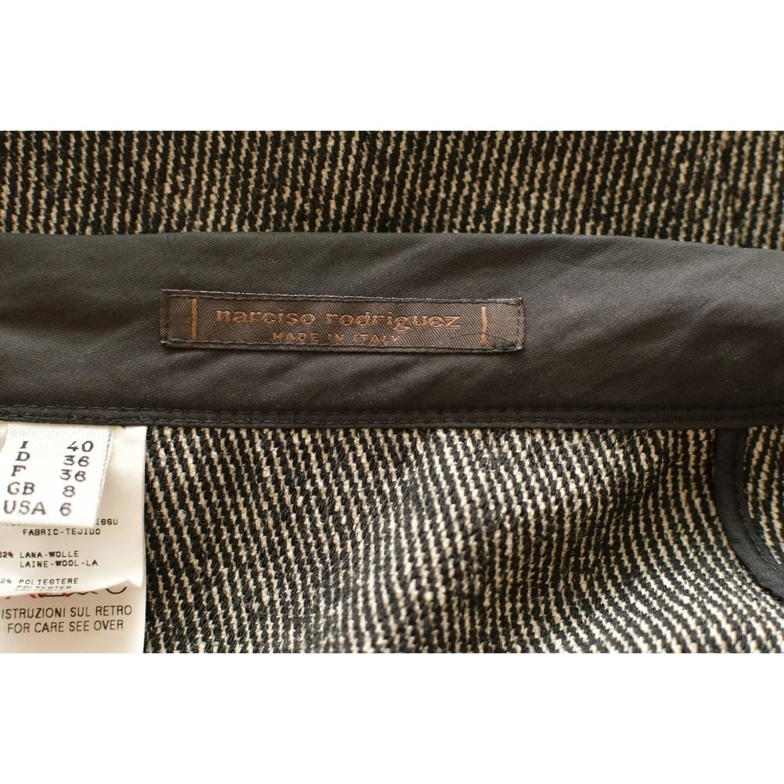 Narciso Rodriguez Black & White Classy Knee Length Court Skirt size 40 - 4