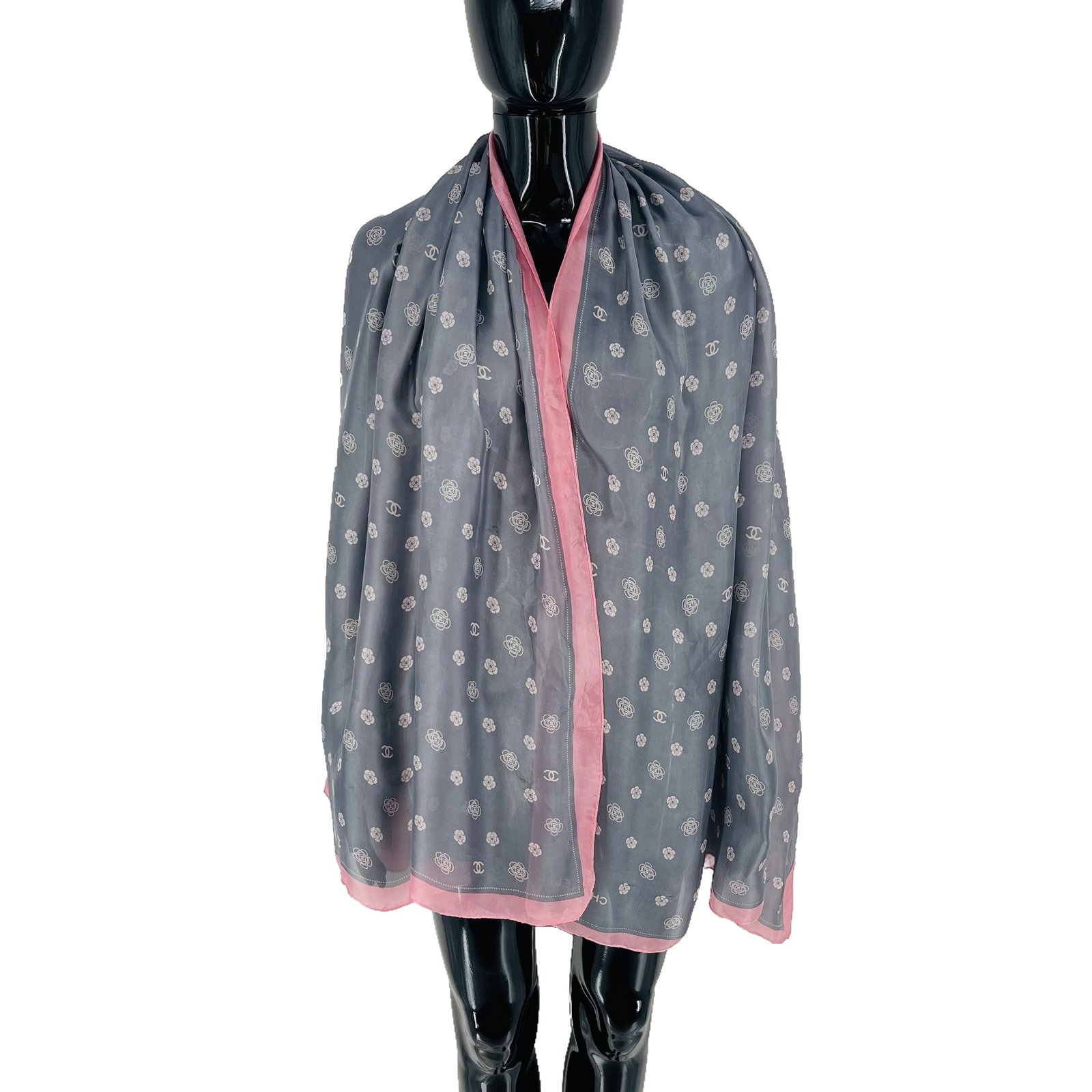 Chanel Grey Monogram 100% Silk Scarf: Title: Chanel Grey Monogram 100% Silk Scarf Brand:Chanel Date/Period: Modern Materials:100% Silk Size:One Size Description:Chanel Grey Monogram 100% Silk Scarf Reserve: $70.00 Shipping: