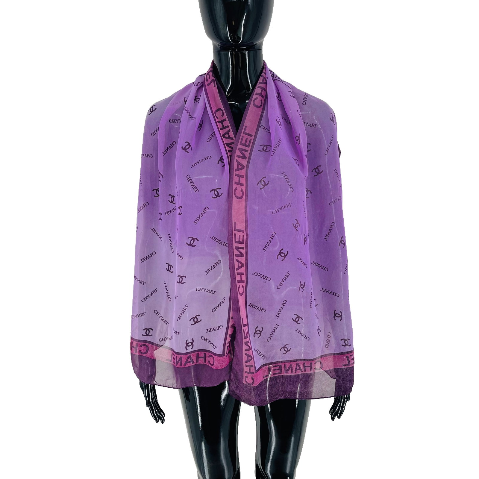 Chanel Purple Monogram 100% Silk Scarf: Title: Chanel Purple Monogram 100% Silk Scarf Brand:Chanel Date/Period: Modern Materials:100% Silk Size:One Size Description:Chanel Purple Monogram 100% Silk Scarf Reserve: $100.00 Shipping: Domesti
