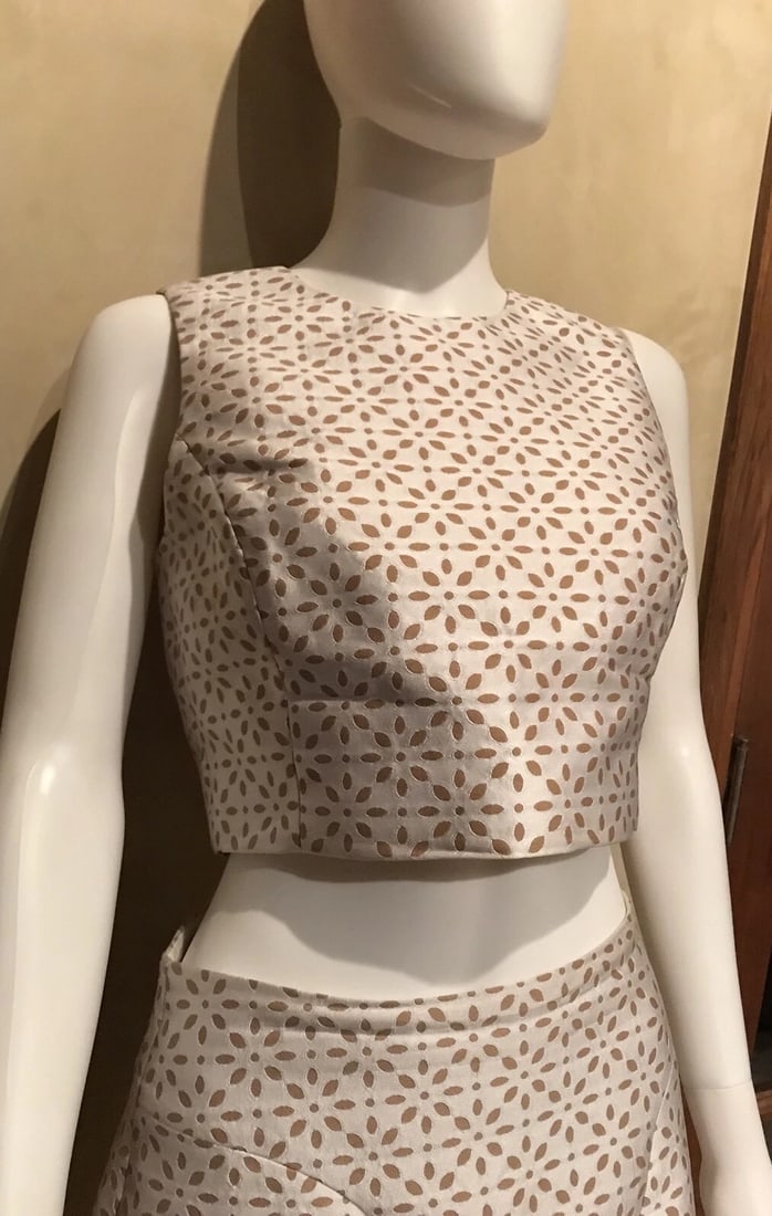 Michael Kors Blouse & Skirt Size 4 & 8 Silk Material Beige & White - 9