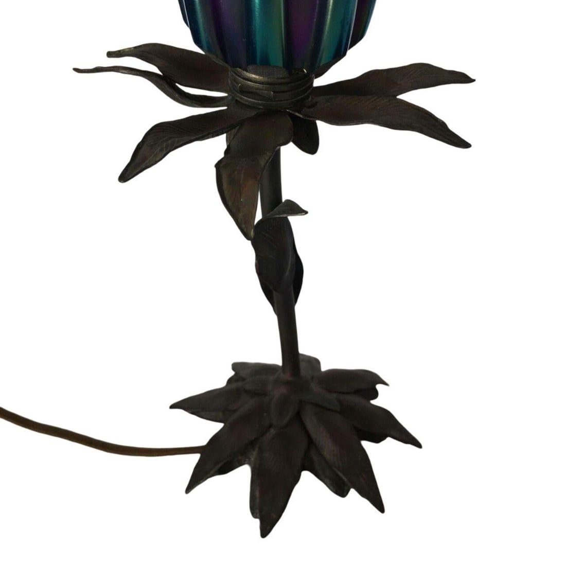 Art Nouveau Style Bronze Lilly Table Lamp W/ Bell Shade - 4