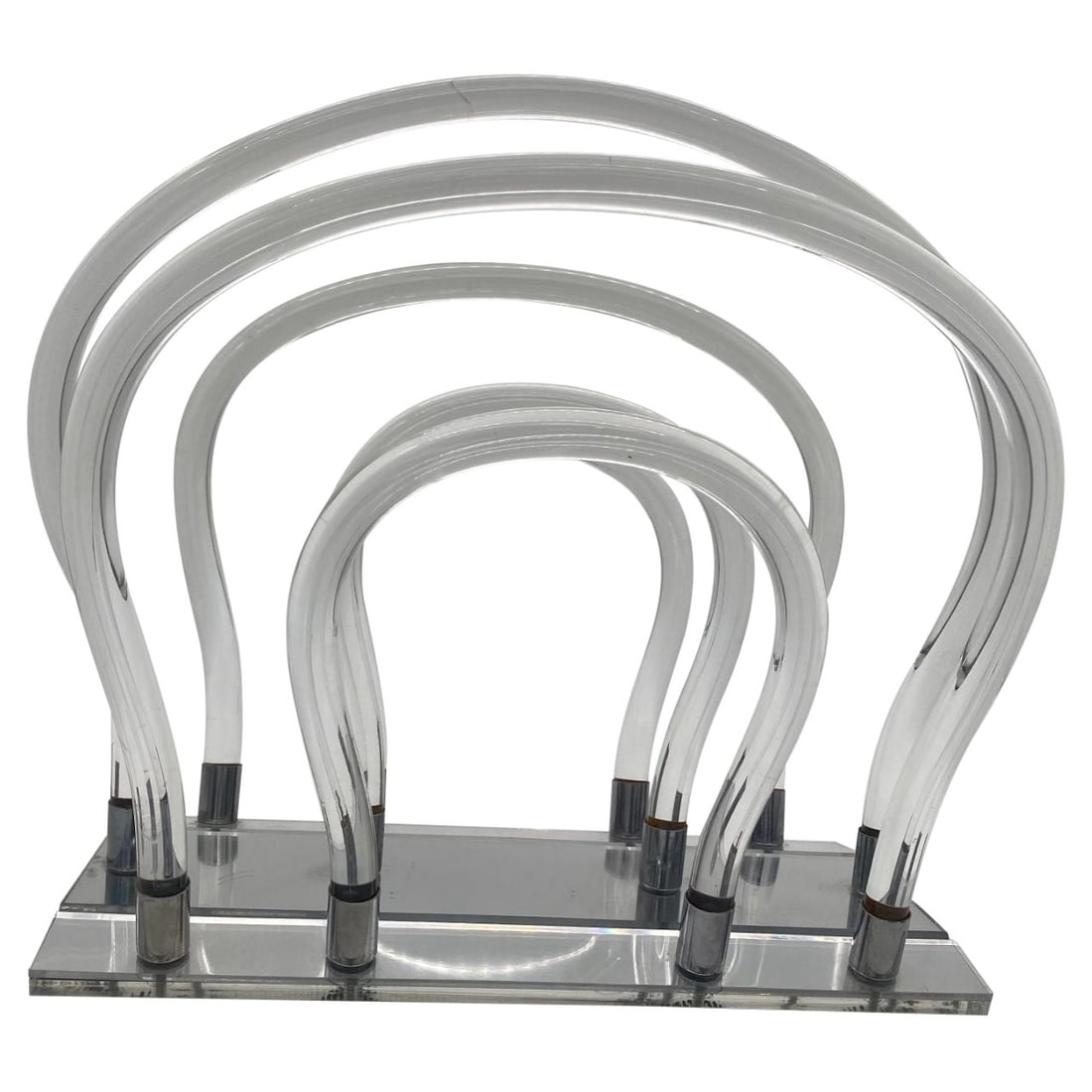 Vintage Dorothy Thorpe Magazine Rack Lucite Mirror and Mylar "Chrome": Title: Vintage Dorothy Thorpe Magazine Rack Lucite Mirror and Mylar "Chrome" Description: In the manner of Dorothy Thorpe, this sculptural magazine rack has a mirrored base that holds twelve chrome so