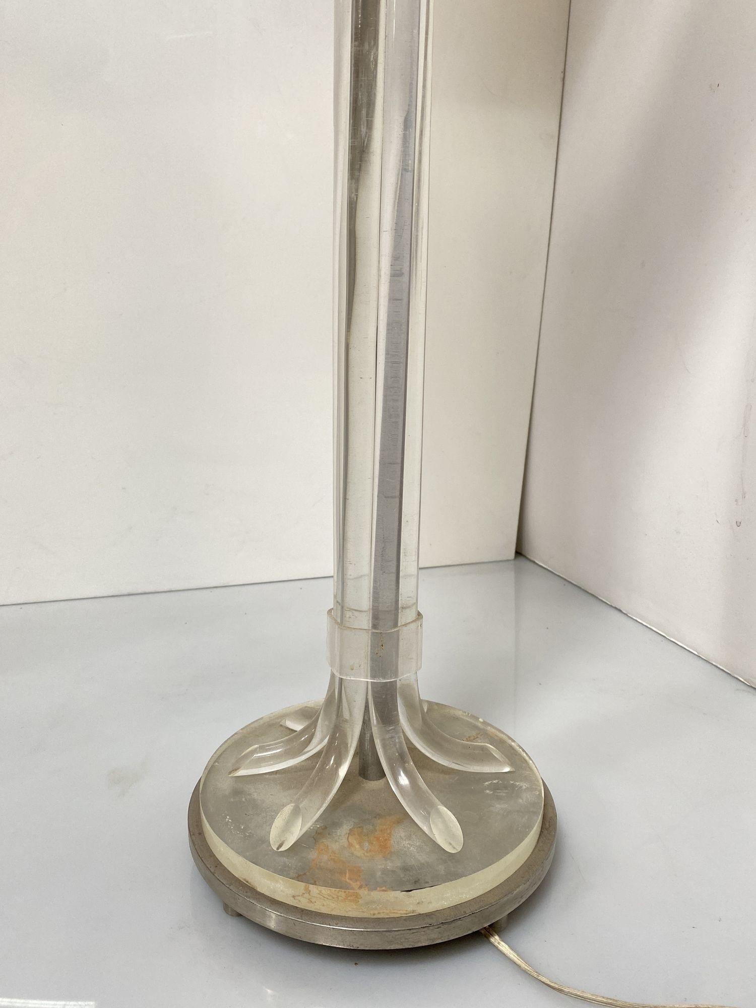 Hollywood Regency Lucite and Chrome Floor Lamp - 4