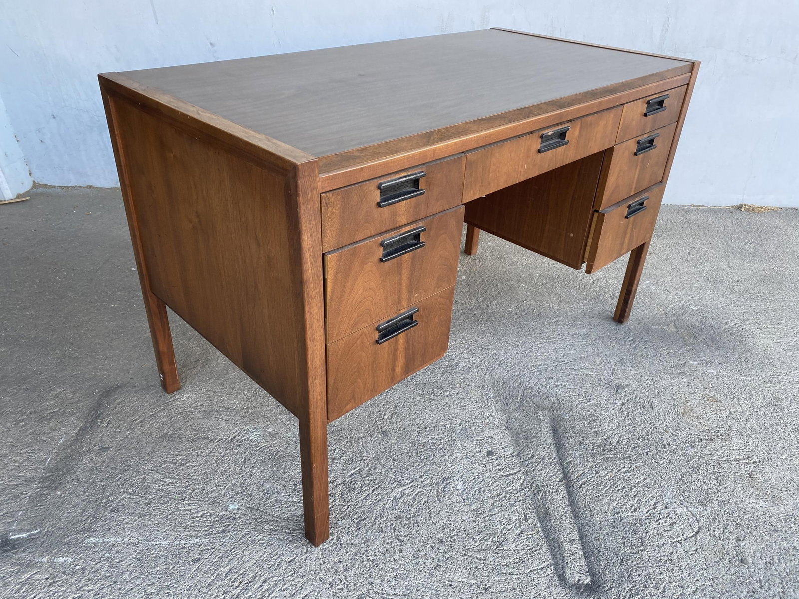 Midcentury Danish Modern Teak Writing Desk w/ Woven Wicker Front by Sligh Lowry - 4