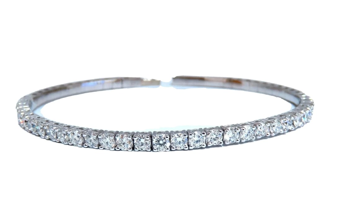 2.90ct Natural Round Diamonds Flexible Tennis Bangle Bracelet 14 Karat**: Title: 2.90ct Natural Round Diamonds Flexible Tennis Bangle Bracelet 14 Karat** Description: 2.90ct natural diamonds tennis Flex / bangle bracelet Beautiful flush set / smooth finish Rounds & Full