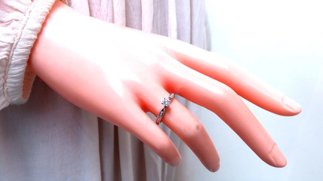 Traditional Natural Diamond Engagement ring .24ct 14kt Gold** - 5