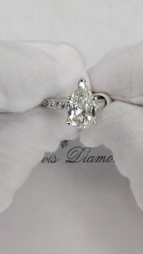 GIA Certified 1.49ct Pear Shape diamond ring .20ct. round accents 14kt *v - 2