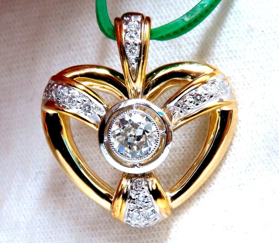 .40ct Natural Diamond Heart Pendant Flush Mount 14kt**: Title: .40ct Natural Diamond Heart Pendant Flush Mount 14kt** Description: .40ct. Center Diamond Open Heart Necklace. Natural Round, Full cuts. I color I1 clarity. Sidei diamonds: .20ct H-color Si-1