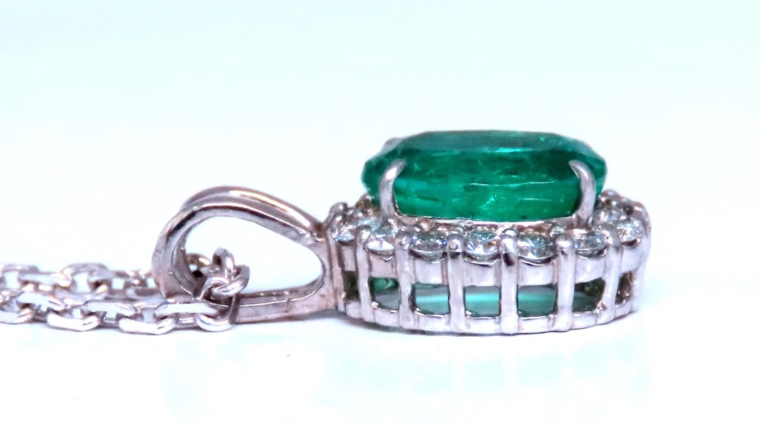 3.24ct Natural Oval Emerald Classic Cluster Necklace 14kt gold 12389 ** - 5