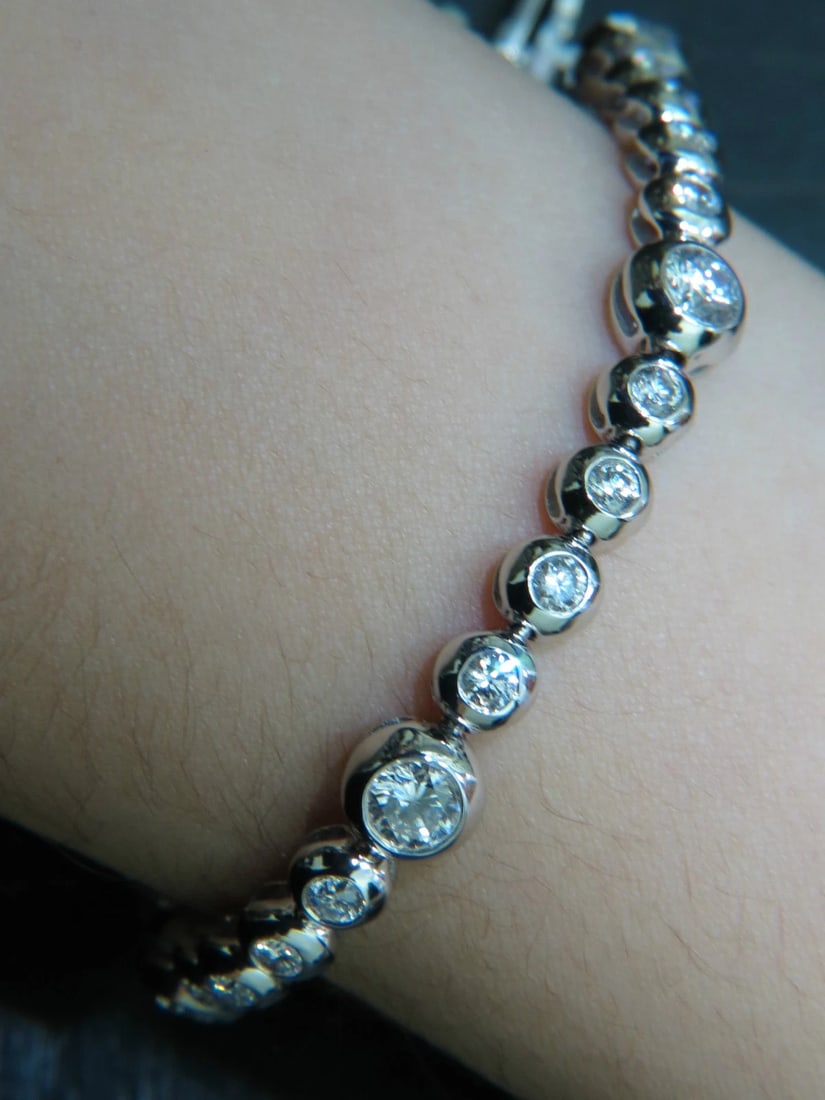 3.65CT NATURAL DIAMONDS TENNIS BRACELET 14KT FLUSH** - 10