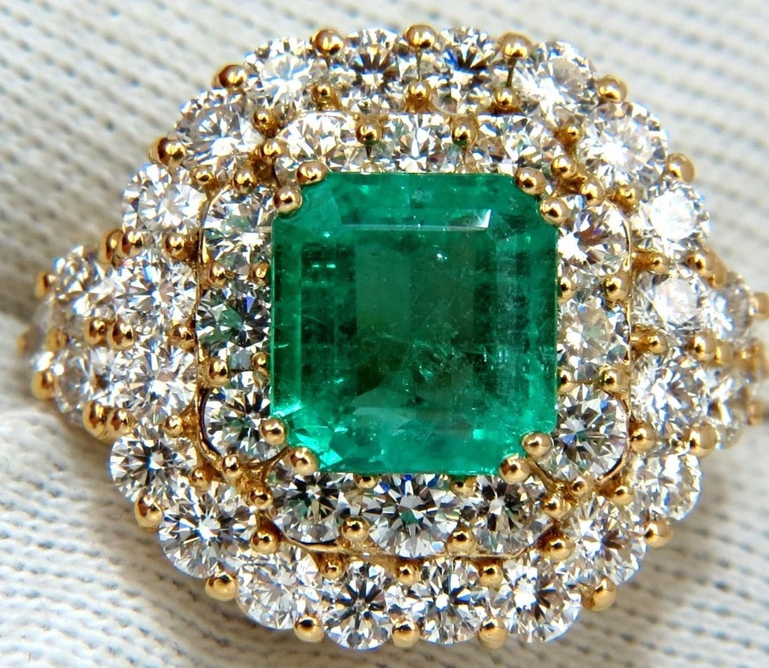 GIA Certified 7.51 Natural Colombia bright green emerald diamonds ring 18kt**: Title: GIA Certified 7.51 Natural Colombia bright green emerald diamonds ring 18kt** Description: GIA Natural Emerald double halo diamonds ring. 3.45ct. natural Colombian emerald Report: 5151822651