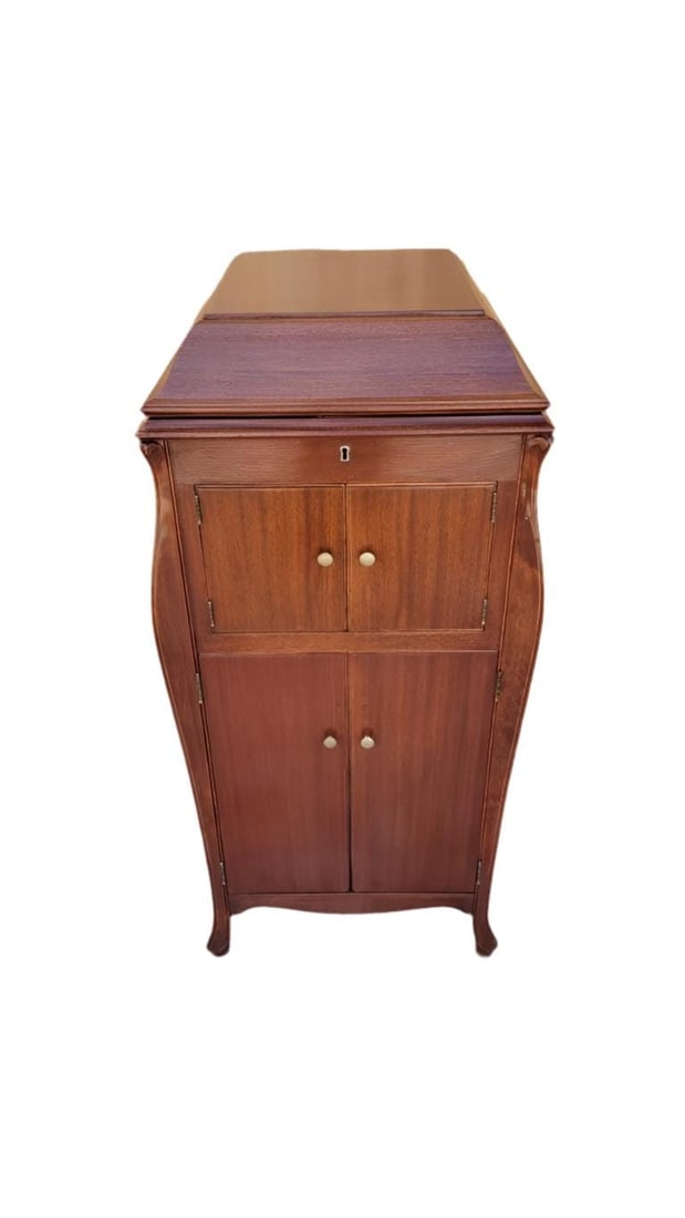 Antique Victor VV-XI Upright Victrola Record Player - 2