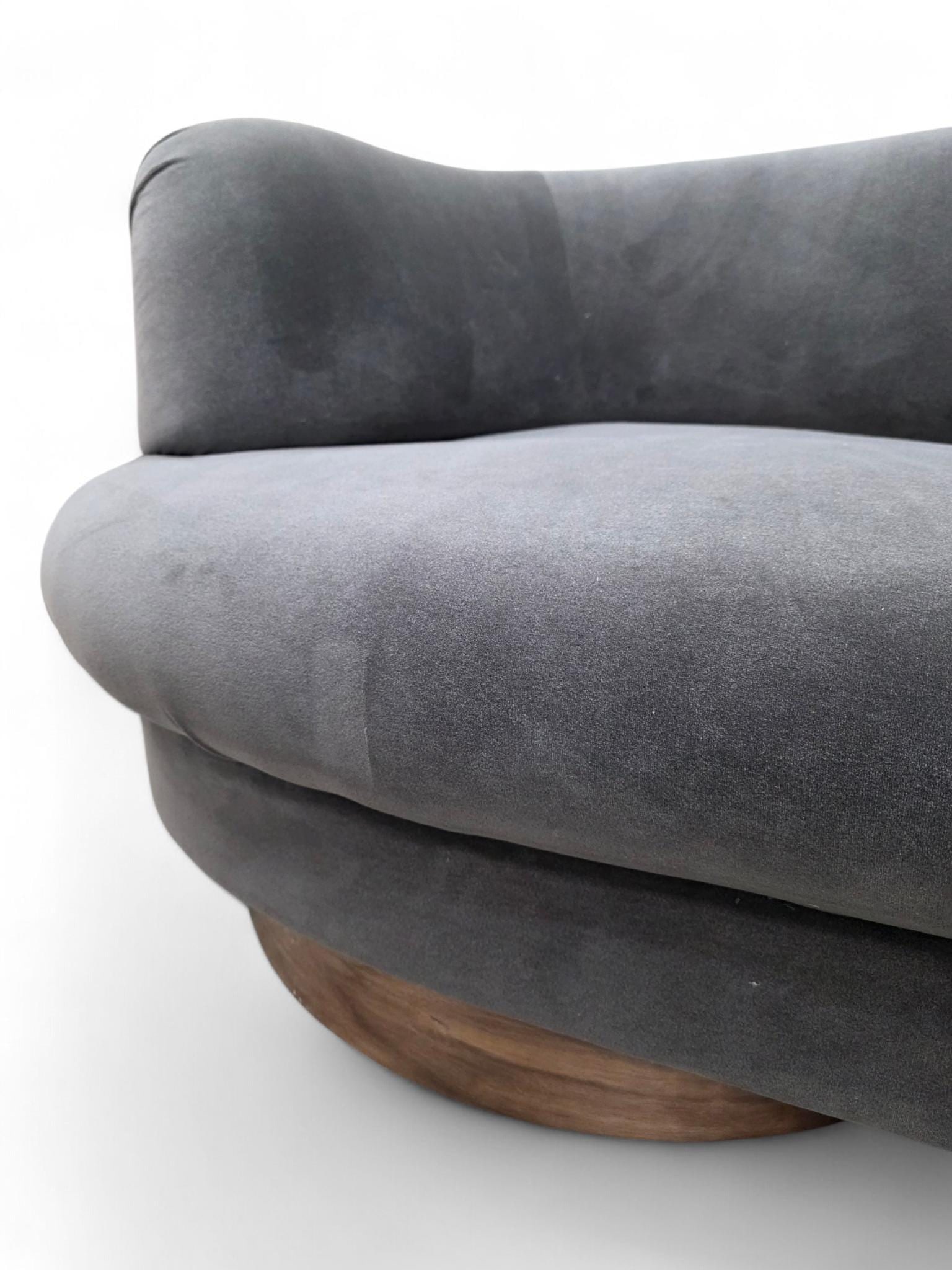 Postmodern Vladimir Kagan Style Serpentine Sectional Sofa by Weiman Newly Reupholstered - 7