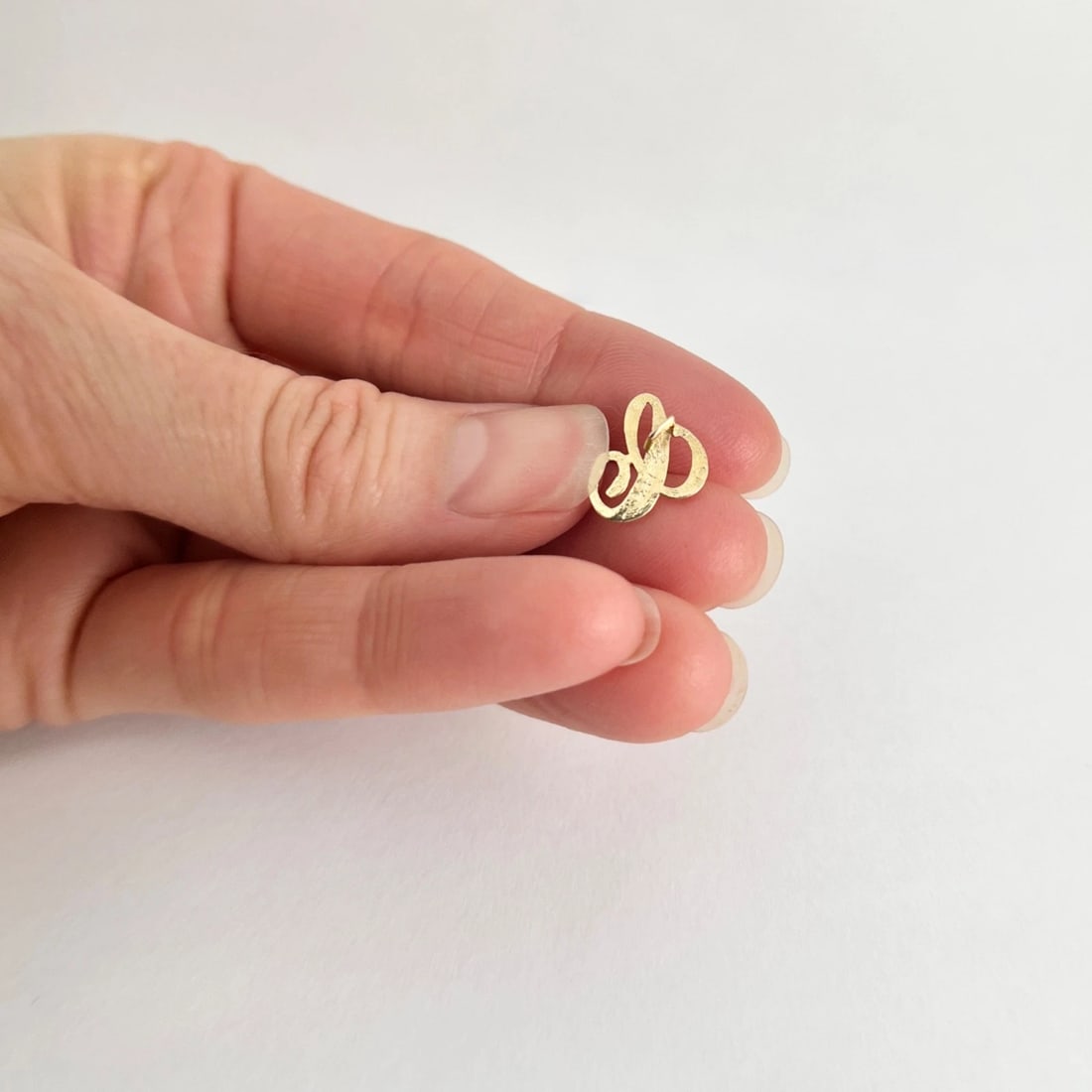 Letter C Initial Necklace Pendant Charm 14K Yellow Gold, .47 Grams - 4