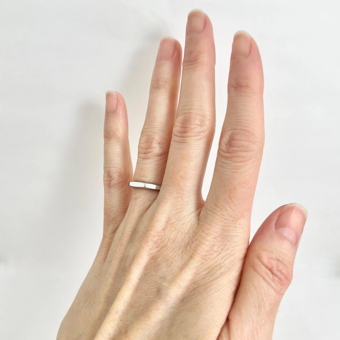 Faceted Angle Geometric Statement Ring 18K White Gold, Size 6.5, 2.73 Grams - 3