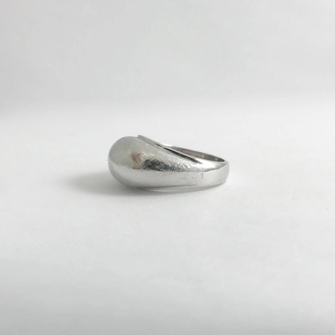Textured Etched Dome Cocktail Statement Ring 14K White Gold, 7.97 Grams - 10