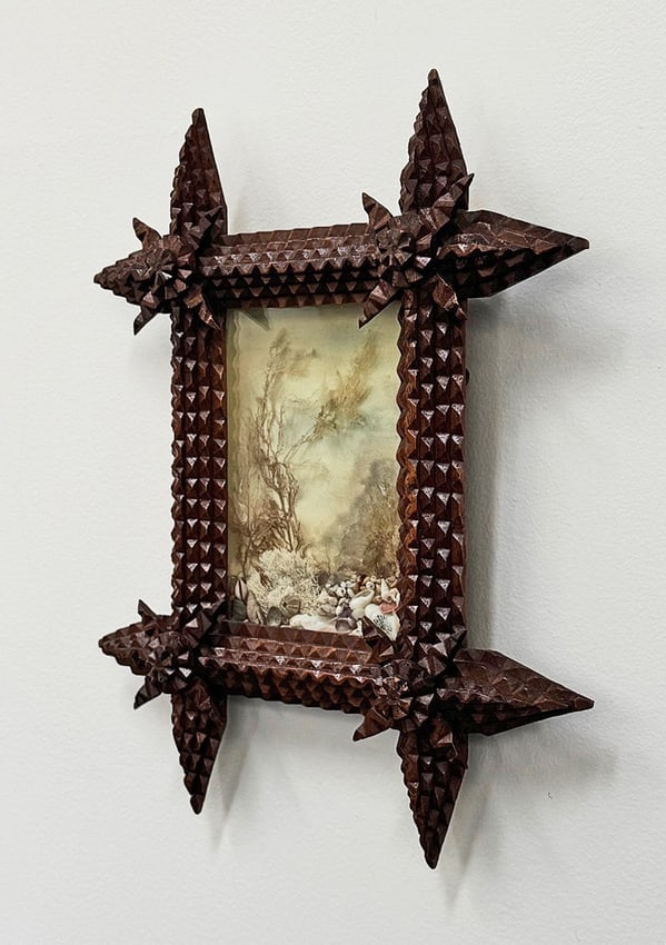 Tramp Art Diorama Frame Stars & Sea Shells - 3