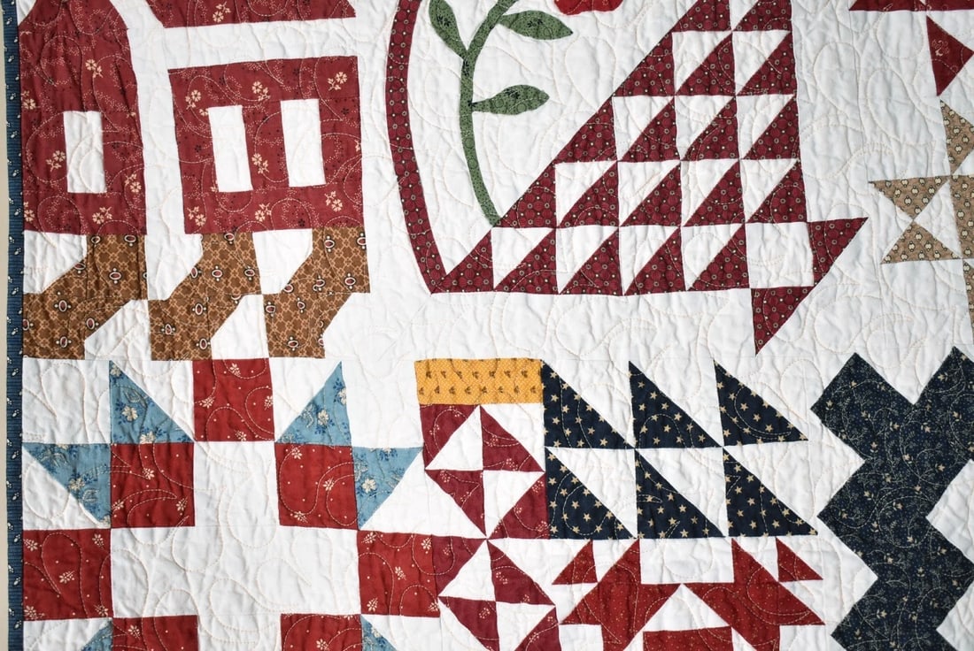 Friendship Sampler Quilt w/American Flag - 10