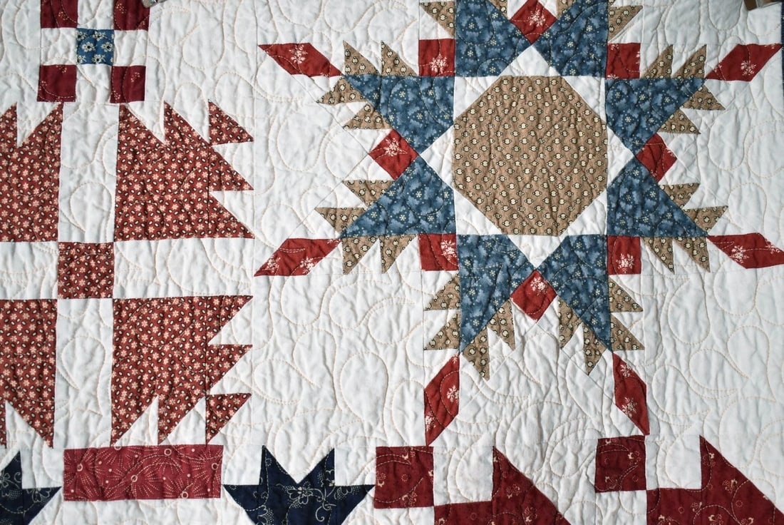 Friendship Sampler Quilt w/American Flag - 8