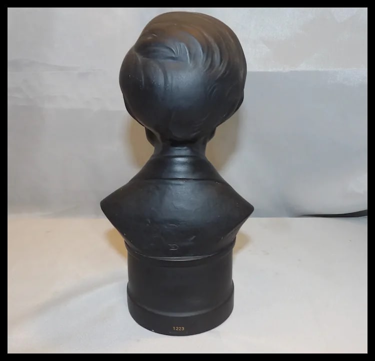 The Wedgwood Black Basalt Limited Edition President- Abraham Lincoln - 4