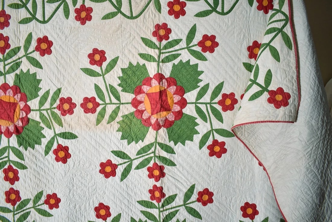 Early Red & Green Whig Rose Applique Quilt - 10