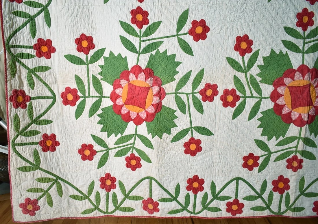 Early Red & Green Whig Rose Applique Quilt - 2