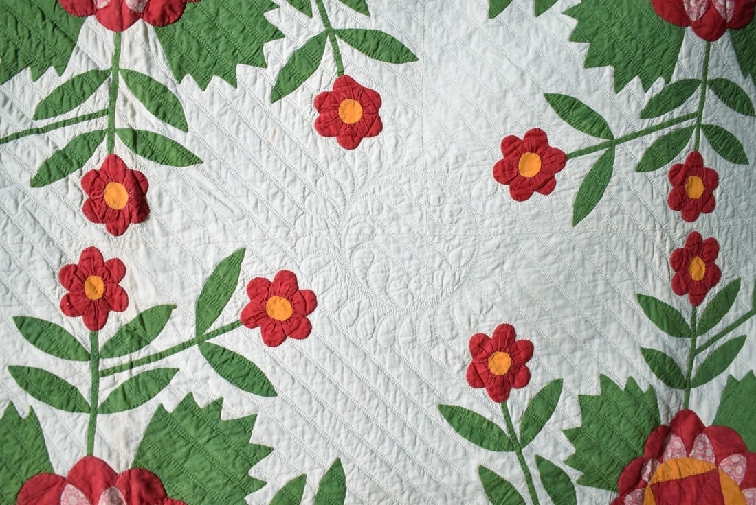 Early Red & Green Whig Rose Applique Quilt - 7