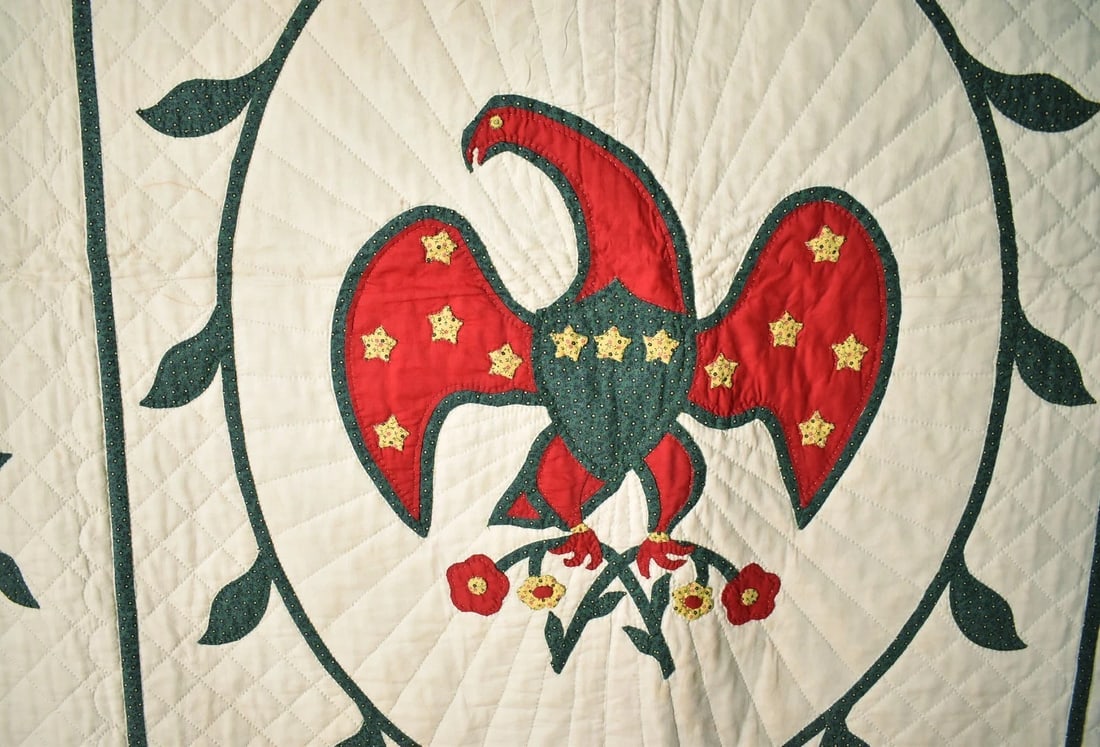 Red & Green Eagle Applique Quilt - 2