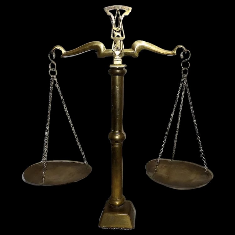 Antique Brass Pan Balance Scale of Justice (1 of 6)