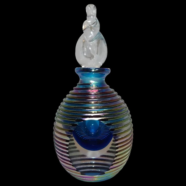 Vintage 1960s Iridescent Murano Sommerso Glass Perfume Bottle with Stopper: This Vintage 1960s Iridescent Murano Sommerso Glass Perfume Bottle with Stopper is in excellent condition. NO chips, or flea bites. It measures 6" x 3" x 3". Hand Blown. Item id: ls009348 Type: Art