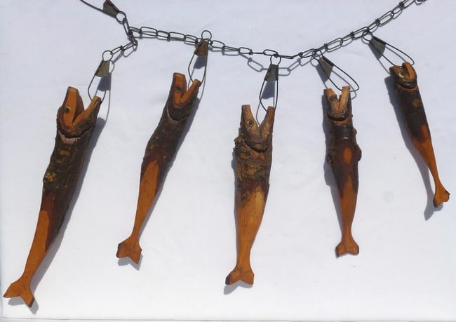 A very folky rustic stringer of five hand carved fish. - 2