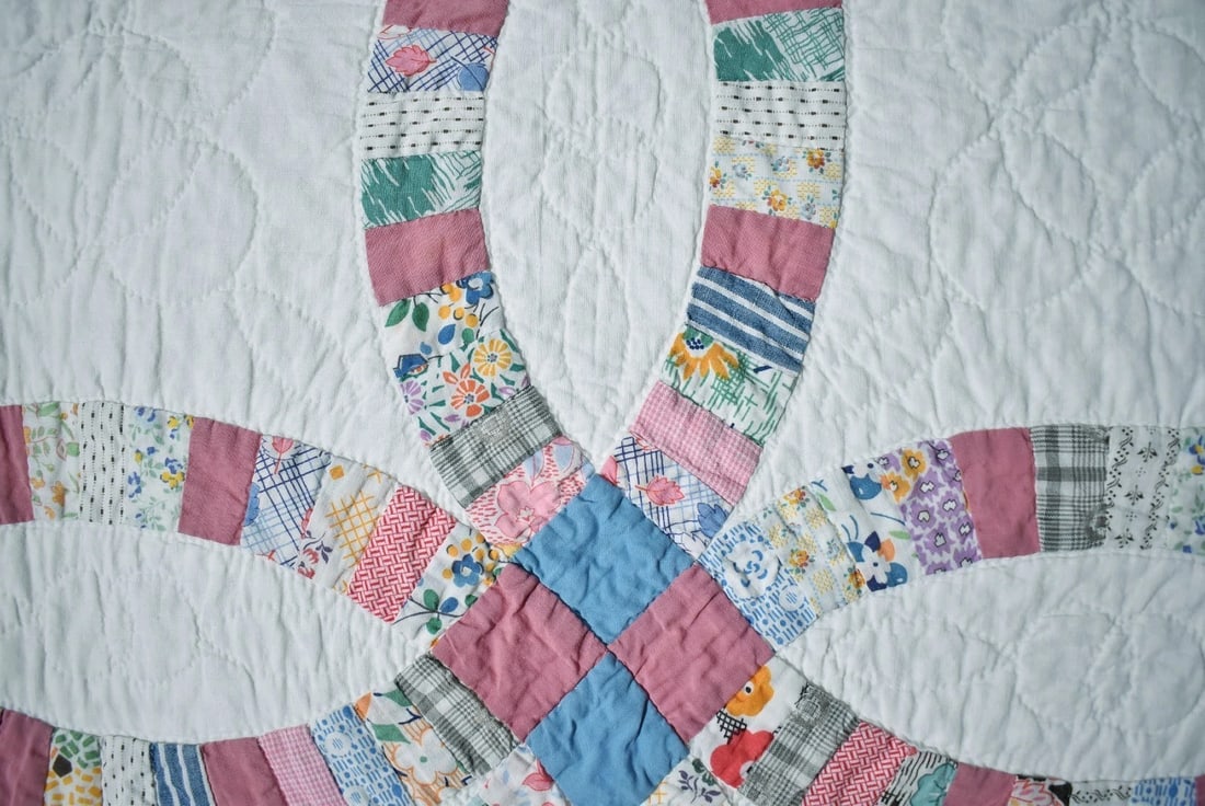 30's Double Wedding Ring Quilt - 4