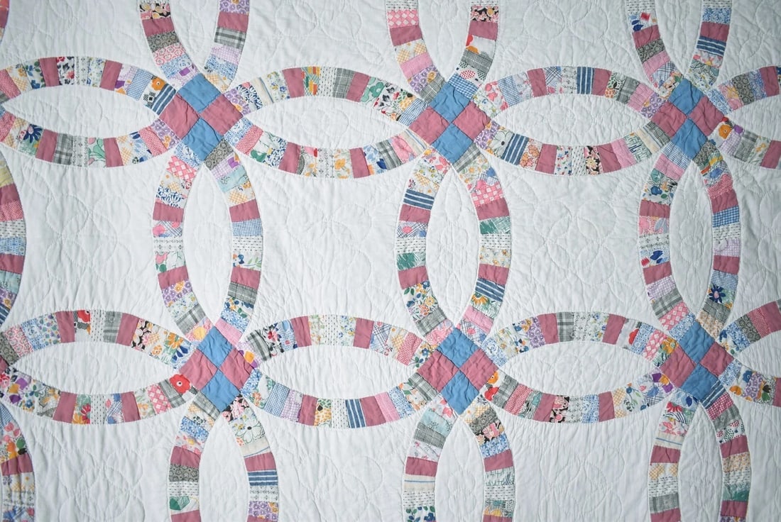 30's Double Wedding Ring Quilt - 6