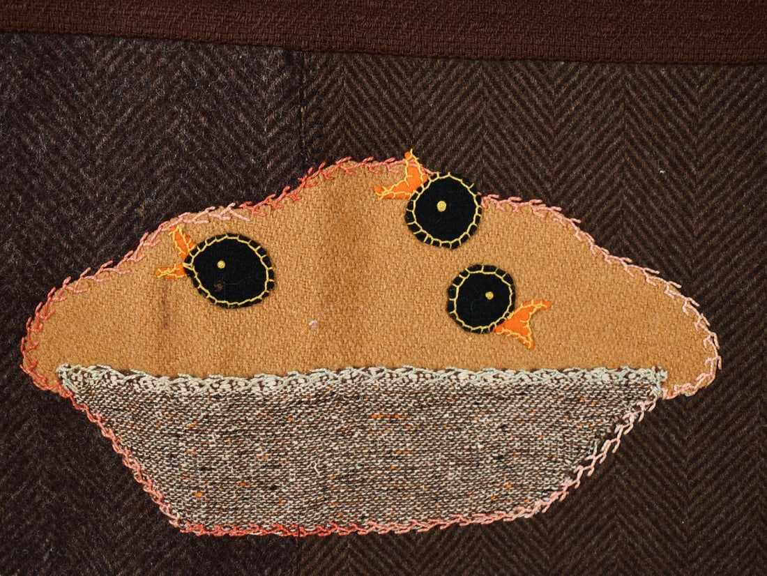 1930's Wool Nursery Rhyme Applique Spread - 5