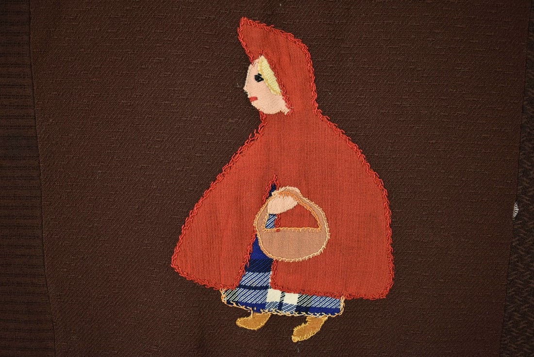 1930's Wool Nursery Rhyme Applique Spread - 8