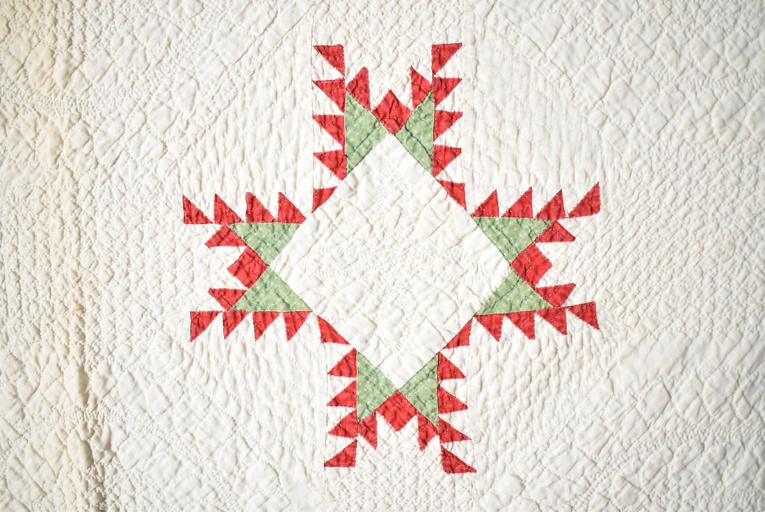 Well Quilted Feathered Stars Quilt, d. "1882" - 2