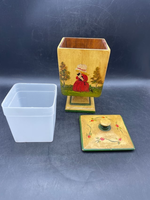 Primitive Folk Art Tole Painted Wood Pedestal Box W/ Lid Artist Sign - 7